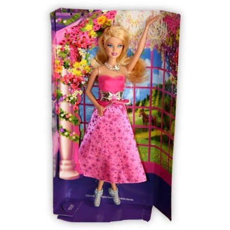 La Poupée Barbie en robe de soirée